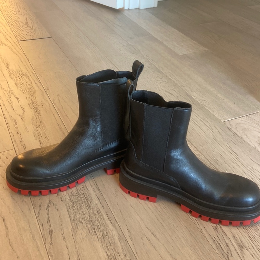 Zara bottega style boots
